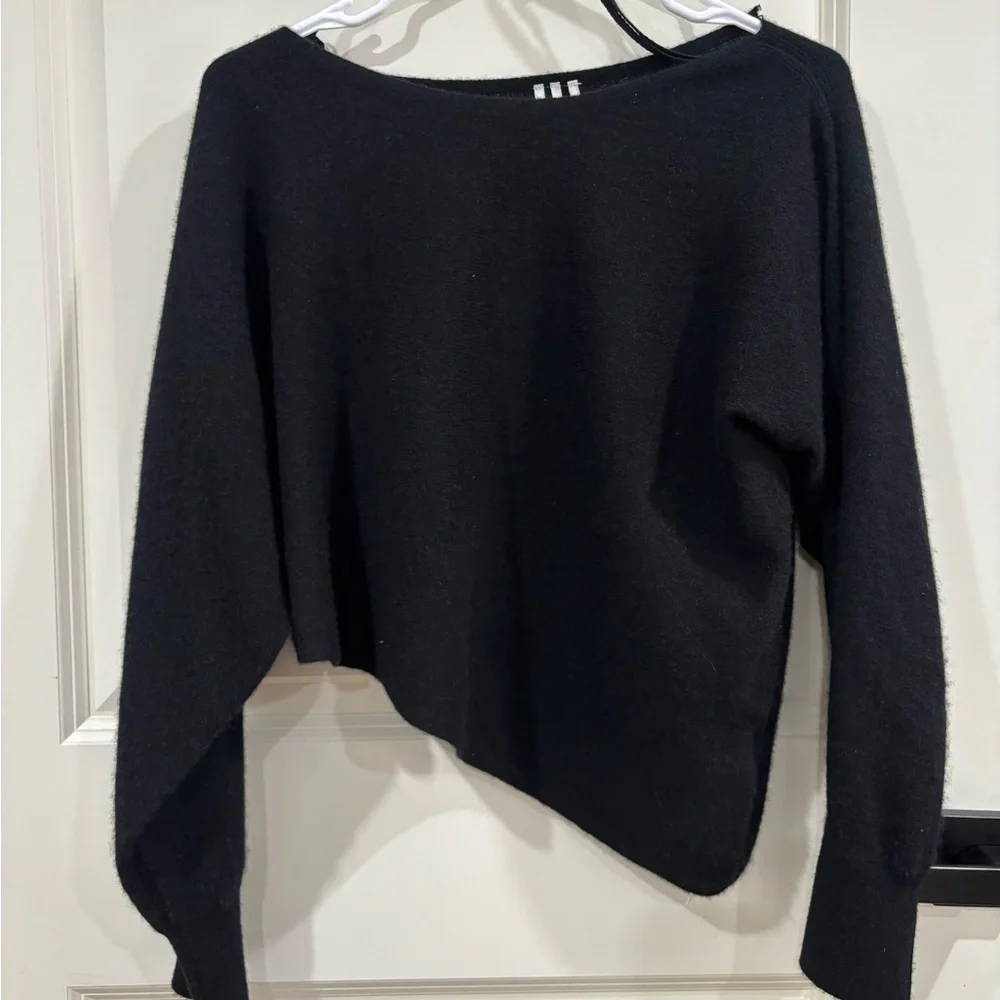 Anthropologie Cashmere Oversized Black Off-the-Shoulder Sweater - Picture 3 of 3